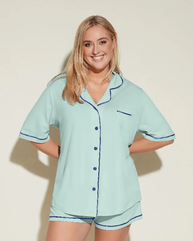 Bra with a plunge neckline for low - cut tops​ Short Sleeve Top & Boxer Pajama Set