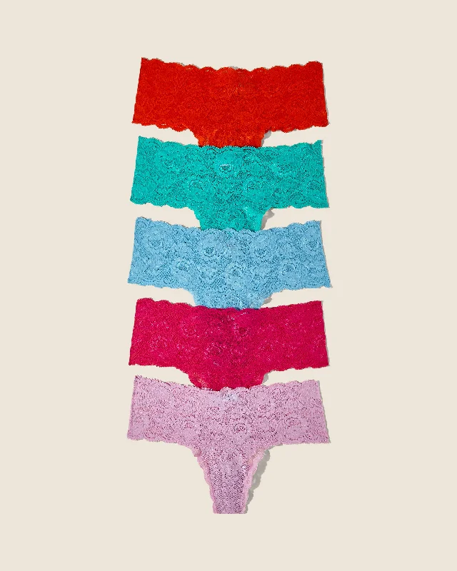 Bra with a bandeau style for a strapless and sleek look​ Comfie Thong 5 Pack
