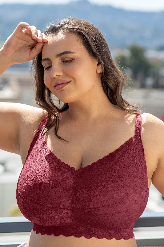 Bra with a padded cup for added comfort and shape​ Ultra Curvy Bralette Sweetie
