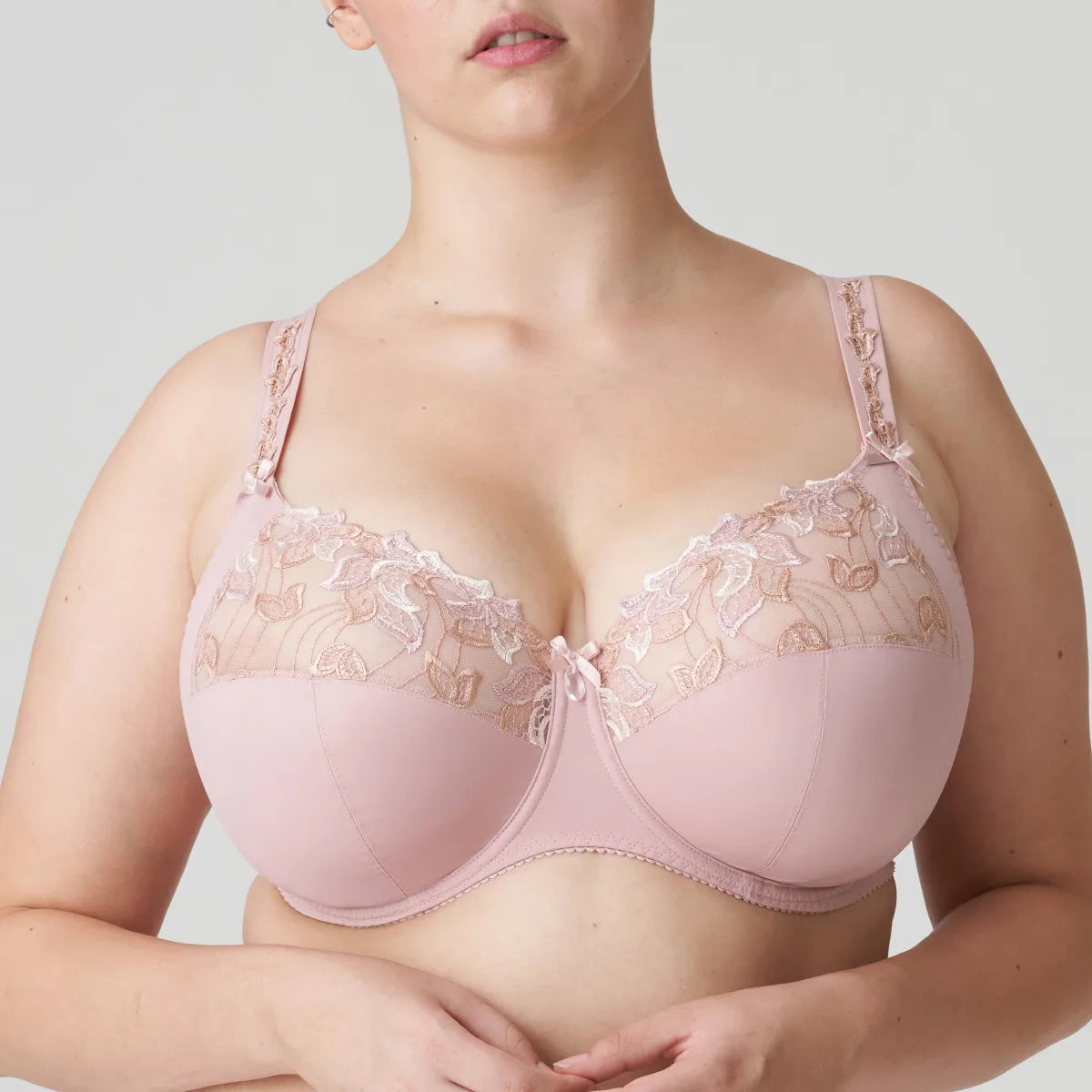 Bra with adjustable hooks for a customized fit Prima Donna Deauville Full Cup Bra I - K Cup in Vintage Pink Bra with adjustable hooks for a customized fit Prima Donna Deauville Full Cup Bra I - K Cup in Vintage Pink
