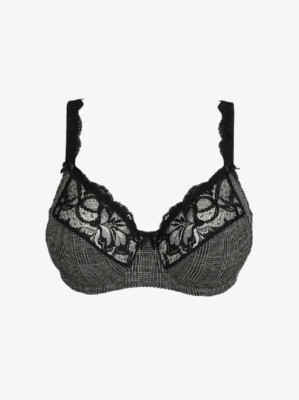 Bra with a removable padding for customizable support Madison Full Cup Bra - Black Tailor Bra with a removable padding for customizable support Madison Full Cup Bra - Black Tailor