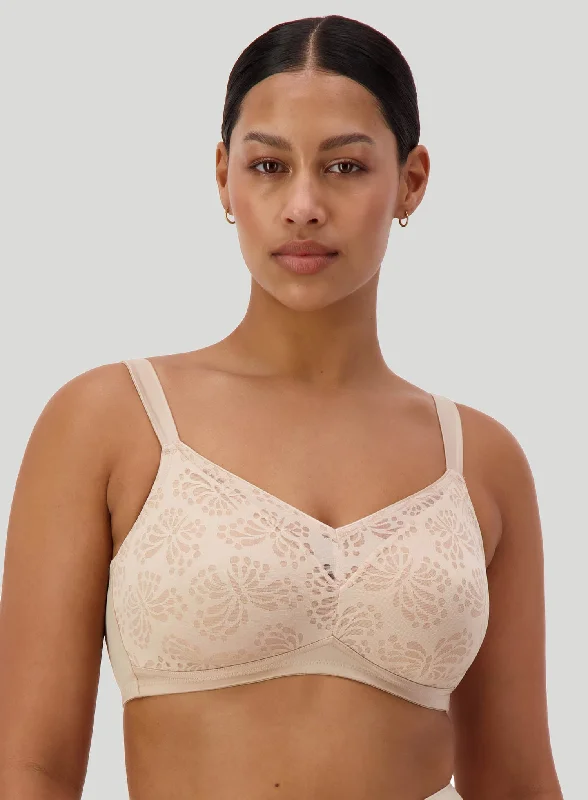 lace balconette bras for a luxurious feelTriumph: Lacy Minimiser N Wirefree Bra New Beige lace balconette bras for a luxurious feelTriumph: Lacy Minimiser N Wirefree Bra New Beige